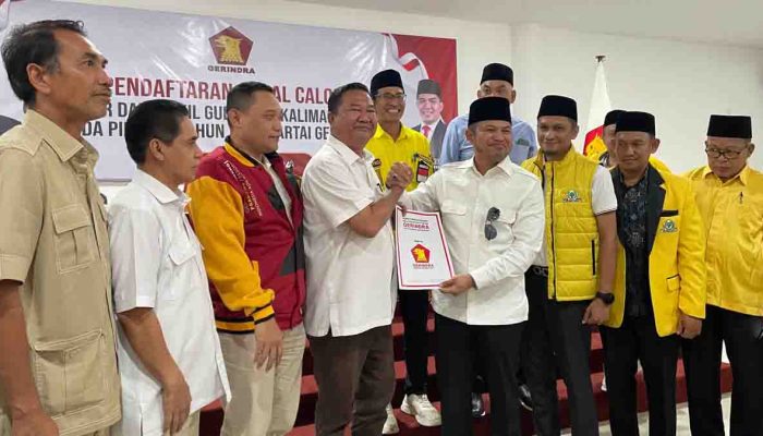 Rudi Masud Kembalikan Formulir Bacalon Gubernur ke Gerindra