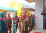 Bupati Berau Resmikan Kantor Baru Kepala Kampung Tubaan
