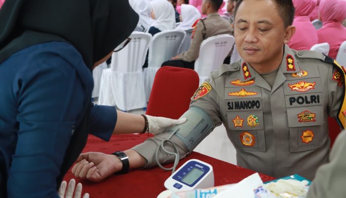 Polres Berau Gelar Bakti Kesehatan Donor Darah Peringati Hari Kesatuan Gerak Bhayangkari Ke-72