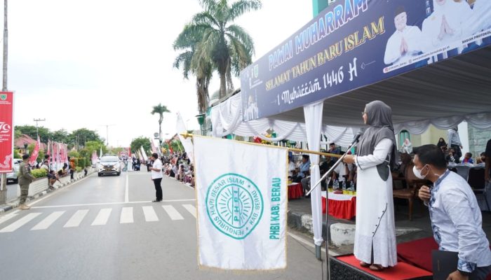 Melepas Peserta Pawai 1 Muharram, Bupati Berau Berharap Tahun Depan Bisa Lebih Meriah