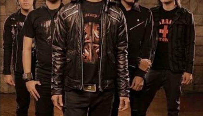 Band D,Masiv Membawakan Lagu Andalan “Semakin” Sukses Hibur Pengunjung Berau Expo