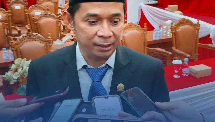 Ketua DPRD Deddy Okto Sarankan DLHK Berau Bangun Trek Pejalan Kaki Harus Ada Pohon Peneduh
