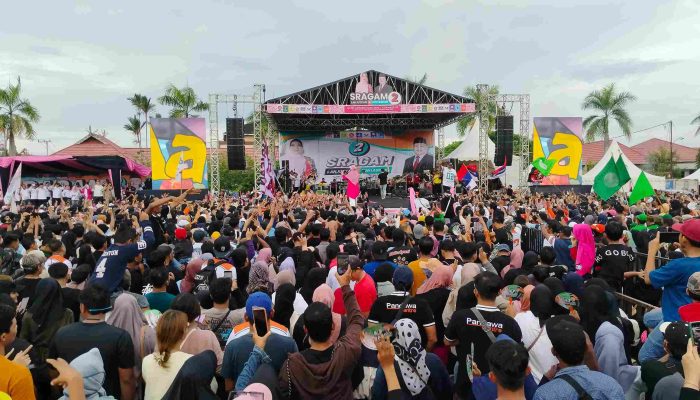 Ribuan Massa Banjiri Kampanye Akbar SraGam di GOR Pemuda Tanjung Redeb