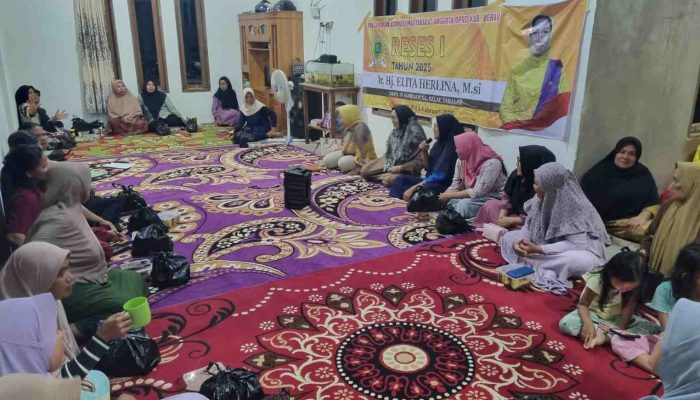 Reses di Trans Bangun: Elita Herlina Siap Perjuangkan Drainase dan Perbaikan Jalan