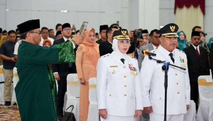 Pasangan Sri Juniarsih – Gamalis Resmi Menjabat Kembali Bupati dan Wakil Bupati Berau Periode 2024-2029