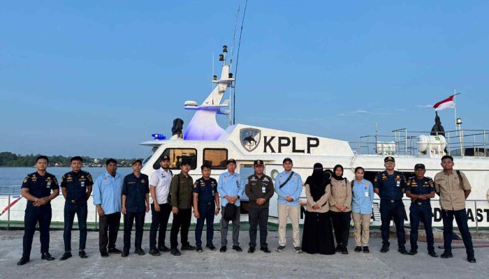 KSOP Kelas III Sampit Lakukan Pengawasan Langsung di Alur Sungai Mentaya dan Pelabuhan