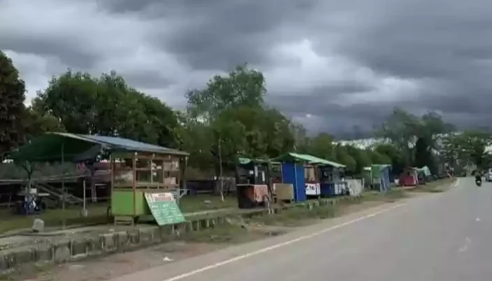 PKL Tepian Kalimarau Dinilai Membahayakan Jalur Penerbangan, DPRD Pinta Minta Penataan Yang Lebih Komprehensif