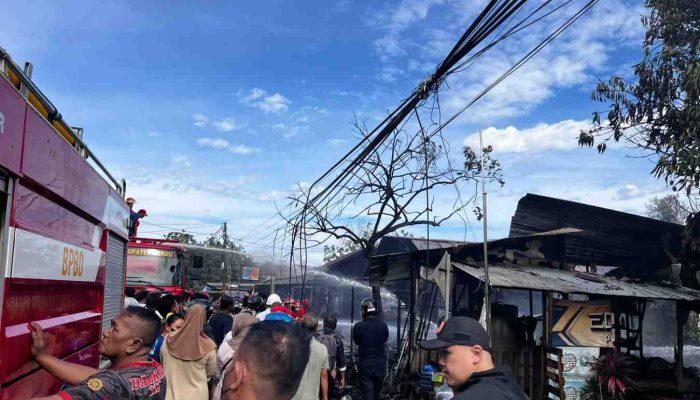Kebakaran Jalan Raja Alam I, Hanguskan Tiga Bangunan